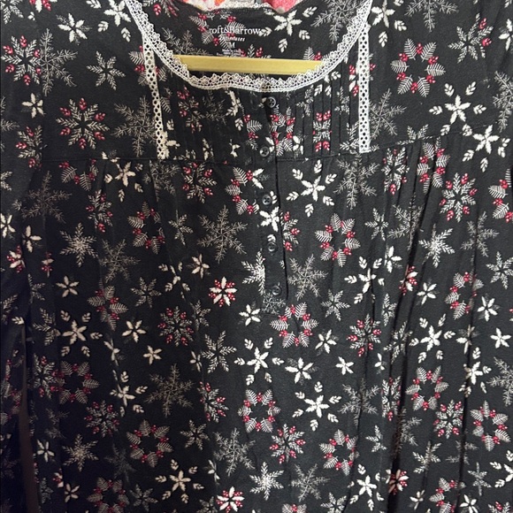 15. Croft & Barrow Winter nightgown Size M - Picture 1 of 1